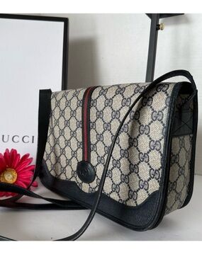 Gucci Sherry Line Signature Black and Grey Crossbody Bag.